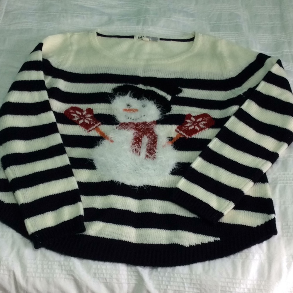 ❄️ CHRISTMAS SWEATER ❄️ - Picture 2 of 6